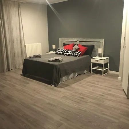 Raya 28 Готель типу 