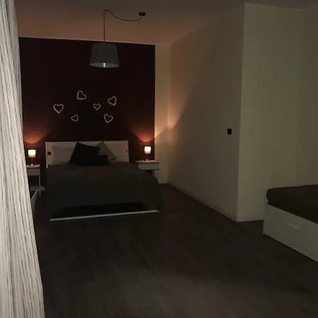 Raya 28 Nocleg ze śniadaniem 3*