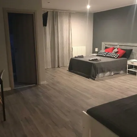 Raya 28 Bed & Breakfast 3*