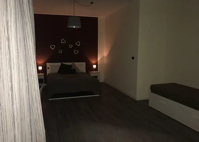 Raya 28 Bed and Breakfast 3*