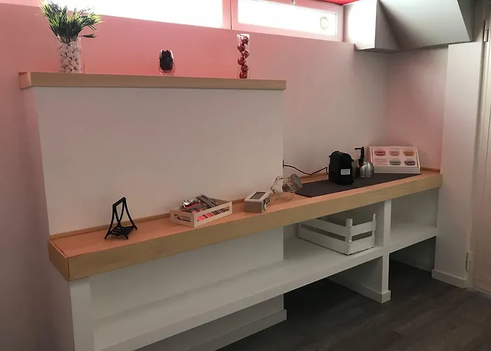 Raya 28 Bed and Breakfast